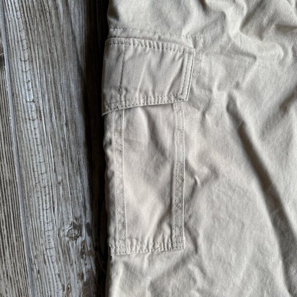 2/$18 SALE! Old Navy Cargo Pants Mens 42x32 Tan Khaki Loose Utility Grunge - Picture 8 of 9